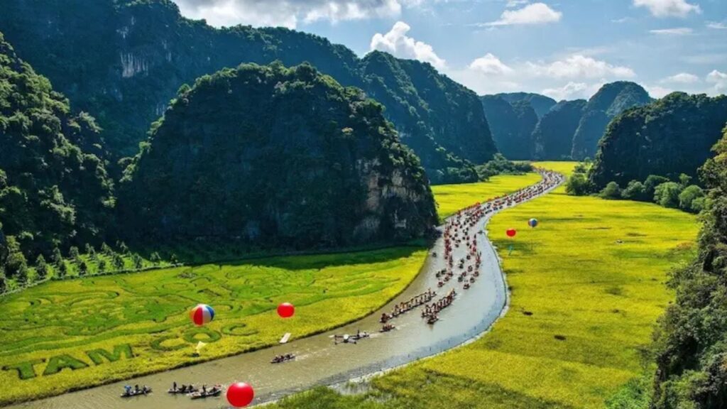 Ninh Binh Vietnam viaggi e vacanze in asia ha long terrestre