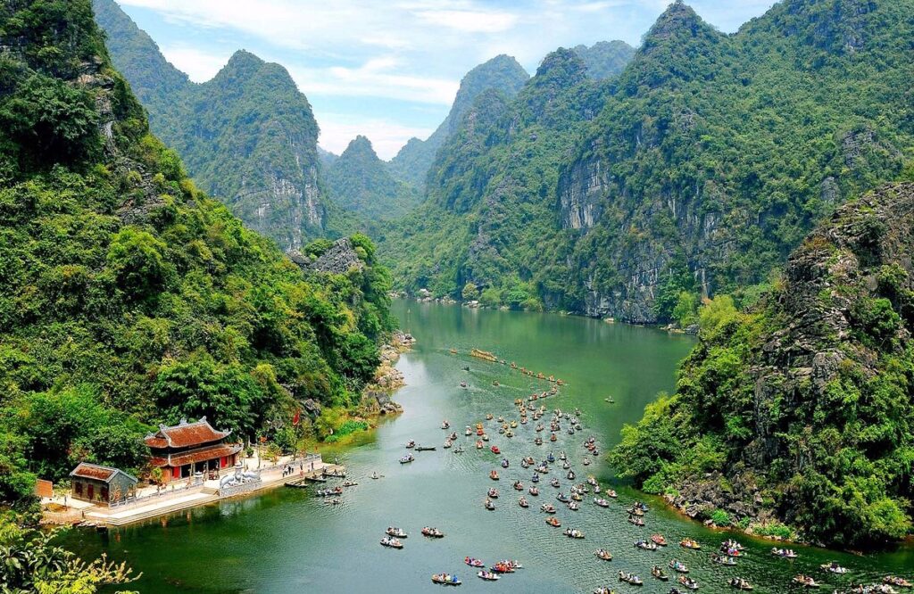 Ninh Binh Vietnam trang an